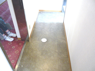 1階トイレ入口の写真