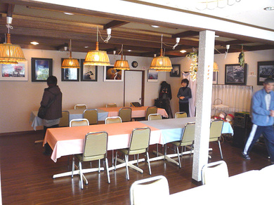 １階、食堂の写真